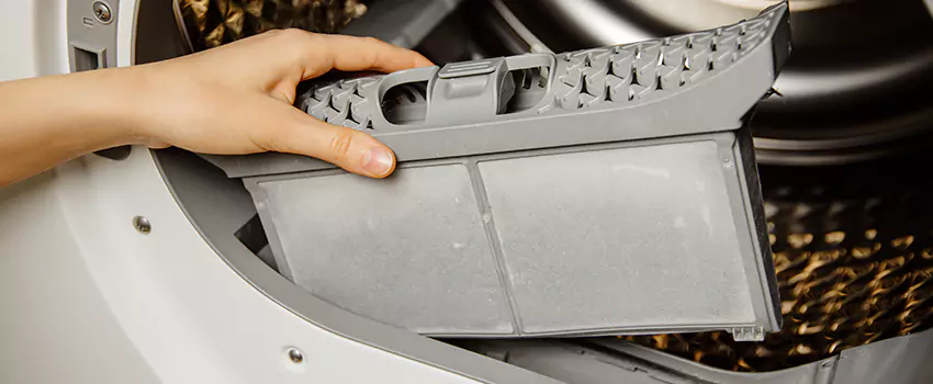 Signs Of A Clogged Dryer Lint Trap in South Holland, Illinois